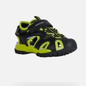 NWB Geox Borealis Closed toe mesh sandals black line size toddler 10